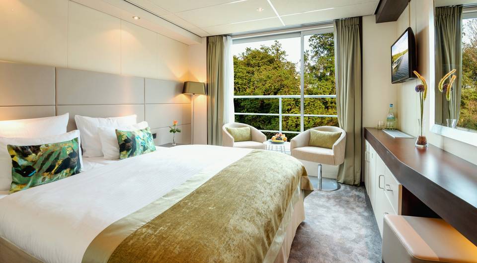 Amadeus River Cruises Amadeus Diamond Accommodation A Cabin.jpg